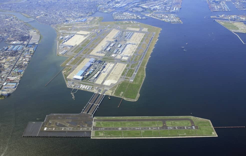 Tokyo International Airport Runway D